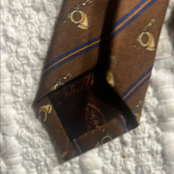 Gucci Hunting Horns Brown Patterned Men's Tie 3.5” W Stripe - Picture 9 of 12